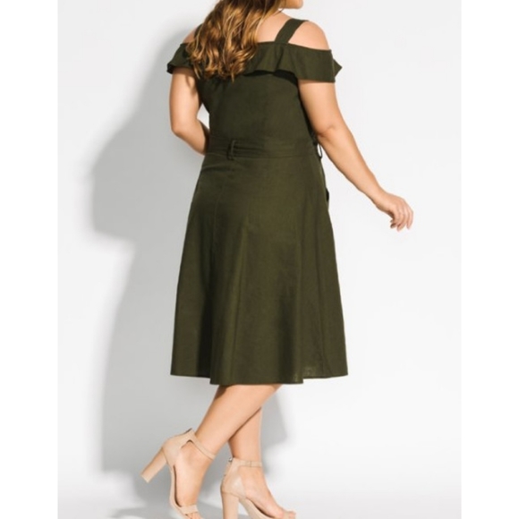 NWT City Chic off the Shoulder Dress - Picture 2 of 10